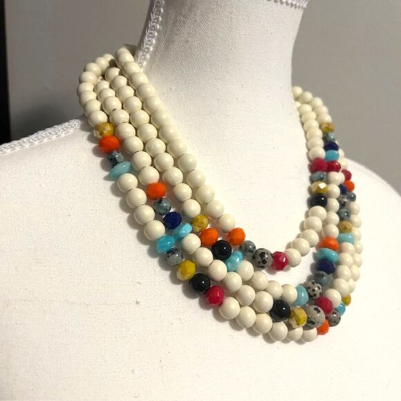 4 Strand White Multicolored Chunky Mix Beads Gold Tone Claw Clasp Necklace - Picture 4 of 6